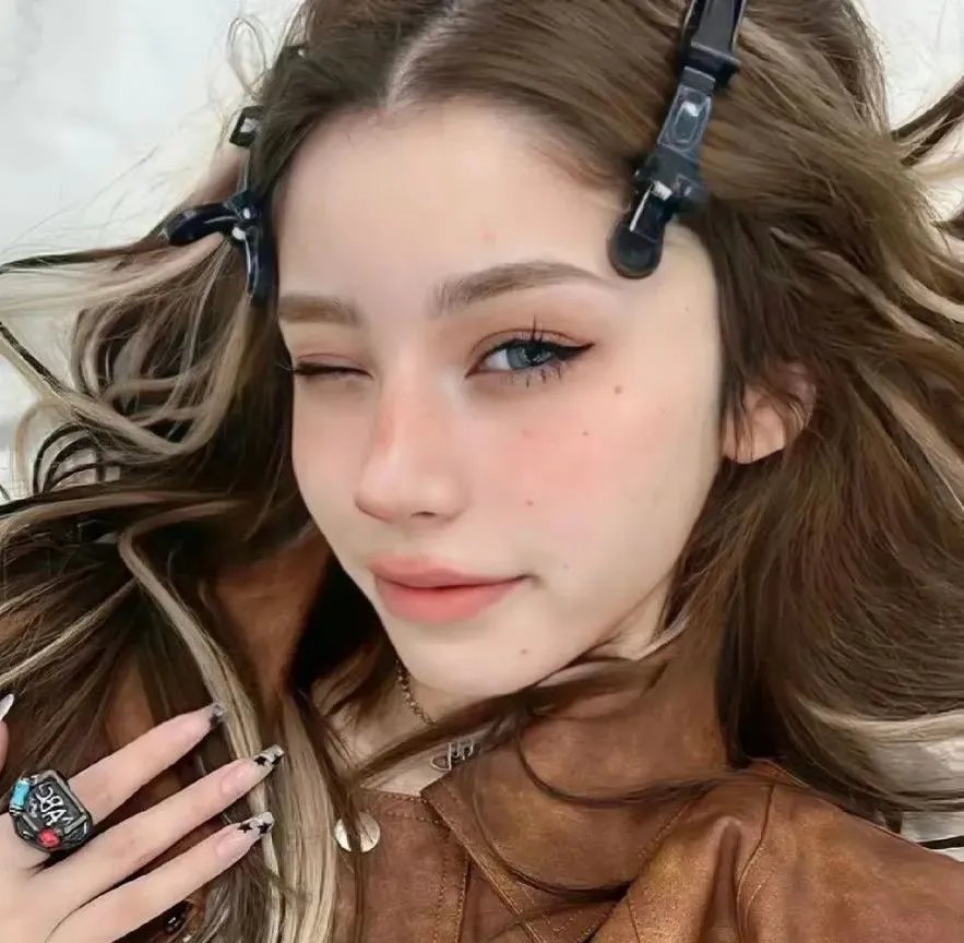 关于世界末日的不明确报告在线观看